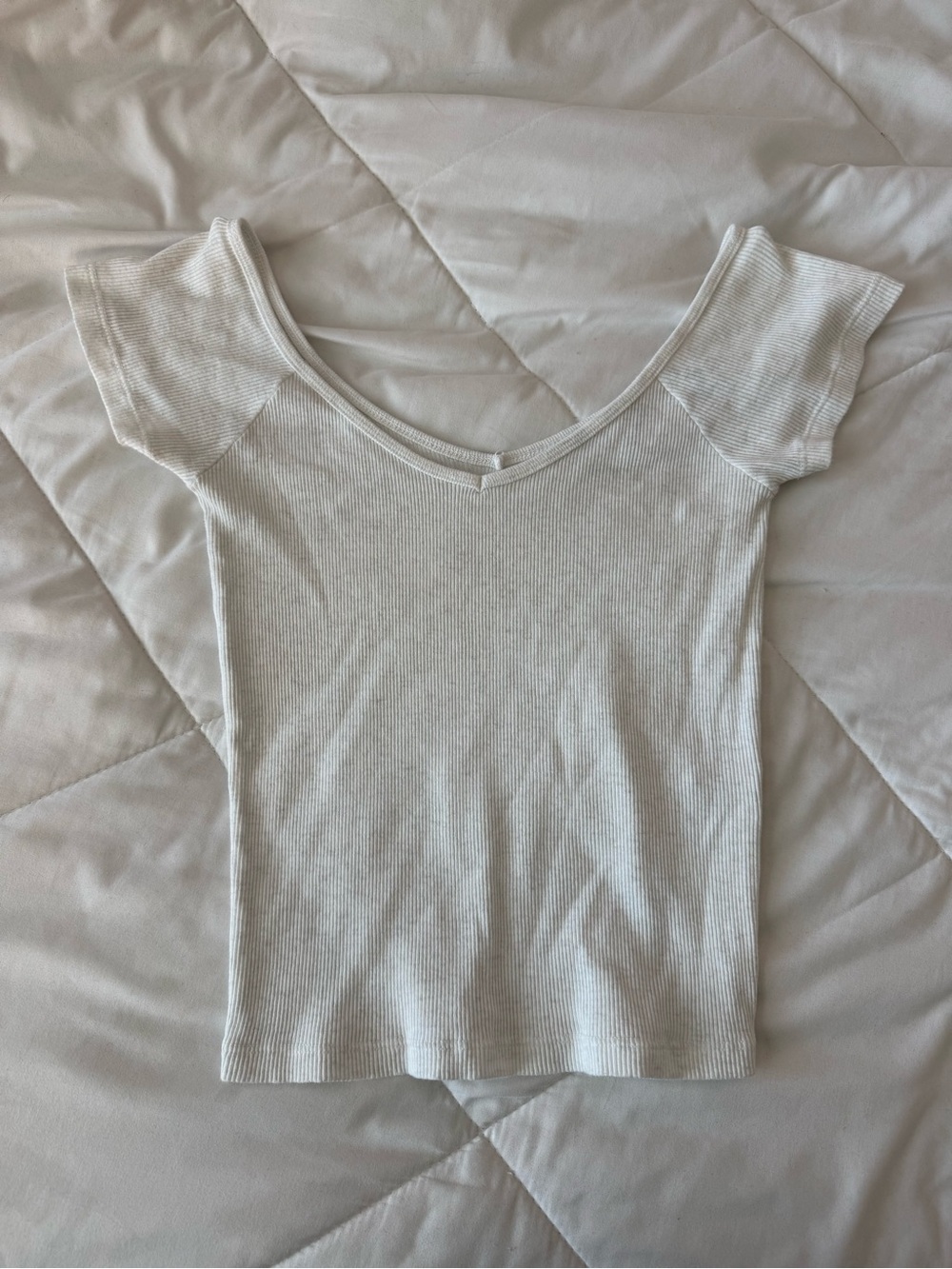 Brandy Melville White Ribbed Scoop Short Sleeve Top